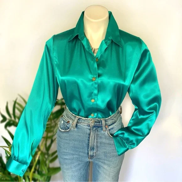 v i n t a g e :: Vibrant Buttoned Satin Secretary Blouse